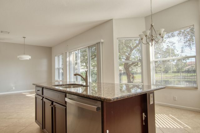 8014 Tangelo Drive, Boynton Beach, FL 33436