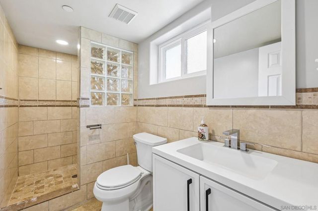 9608 Eucalyptus, Spring Valley, CA 91977
