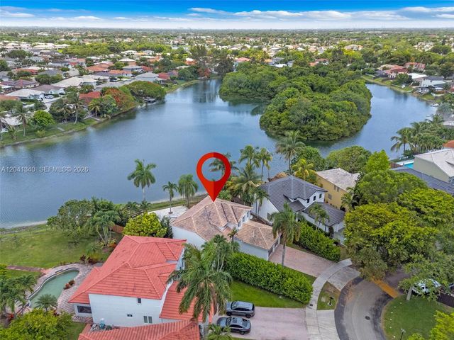16335 SW 81 St, Miami, FL 33193