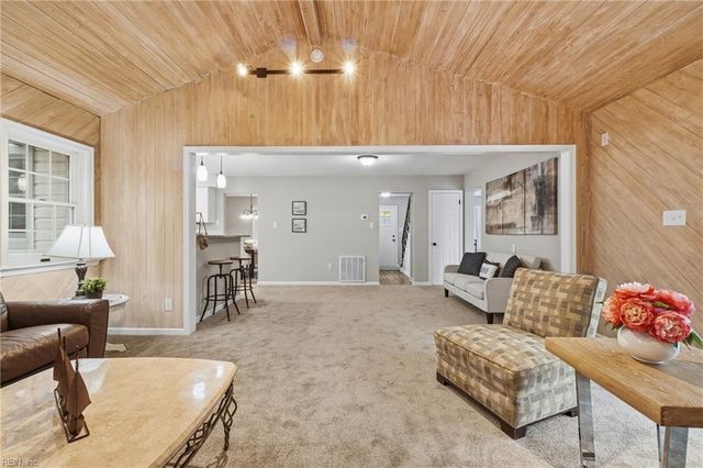 313 King Christian RD, Virginia Beach, VA 23462