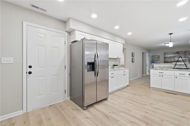 313 King Christian RD, Virginia Beach, VA 23462