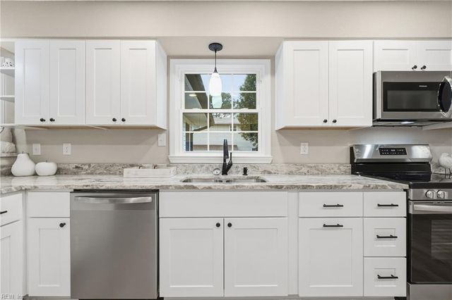 313 King Christian RD, Virginia Beach, VA 23462