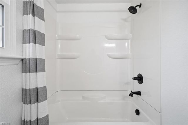 313 King Christian RD, Virginia Beach, VA 23462