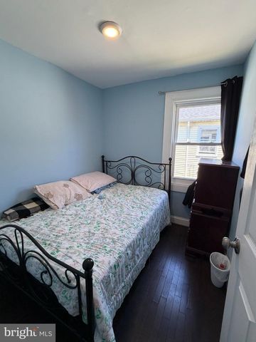203 SOLLERS POINT RD, Dundalk, MD 21222
