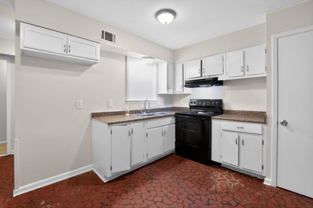 3773 SCHOOLFIELD RD, Memphis, TN 38127