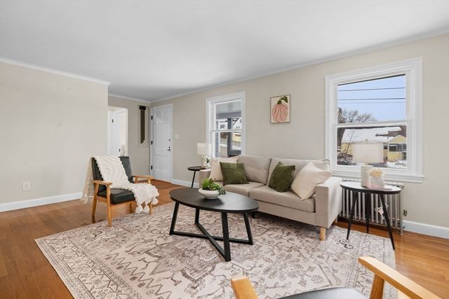 6 Ludington Rd, Worcester, MA 01602