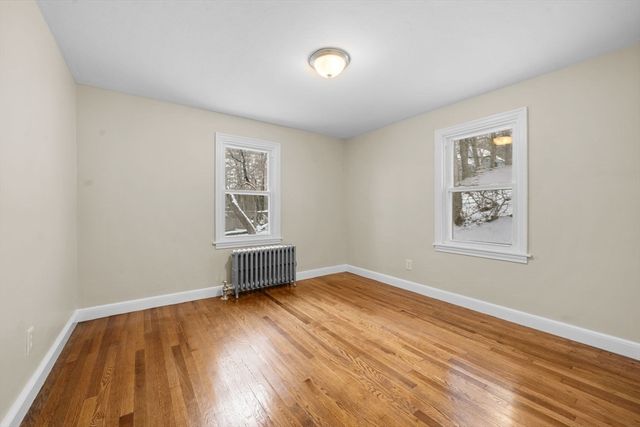 6 Ludington Rd, Worcester, MA 01602