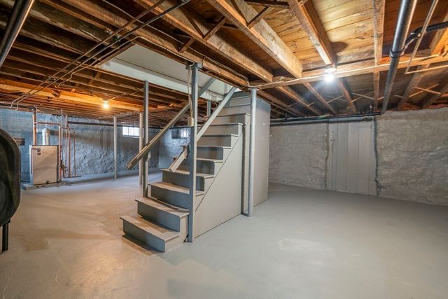 6 Ludington Rd, Worcester, MA 01602