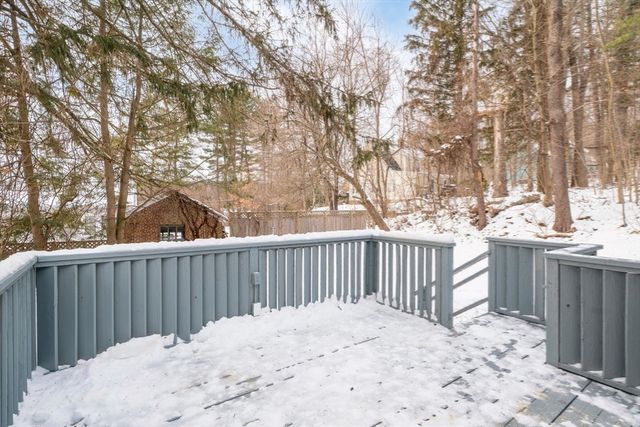 6 Ludington Rd, Worcester, MA 01602