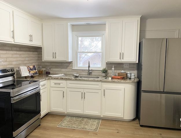 6 Ludington Rd, Worcester, MA 01602