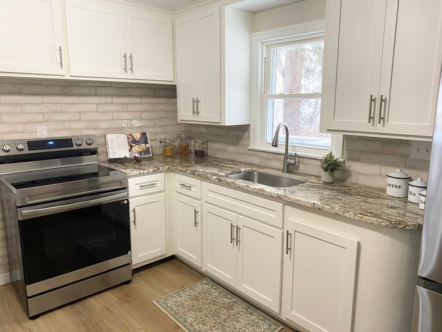 6 Ludington Rd, Worcester, MA 01602