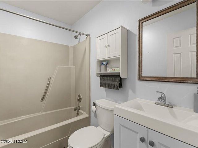 9 Chesterfield Lake Drive, Beaufort, SC 29906