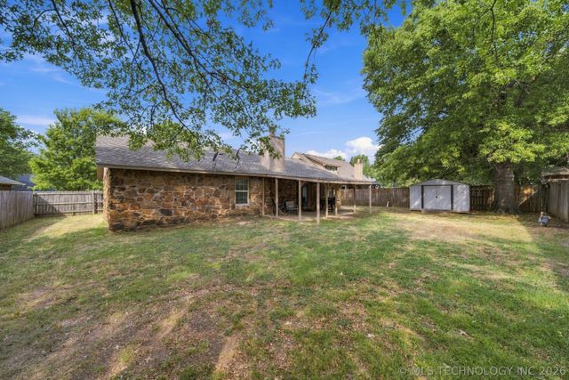 9611 N 107th East Place, Owasso, OK 74055