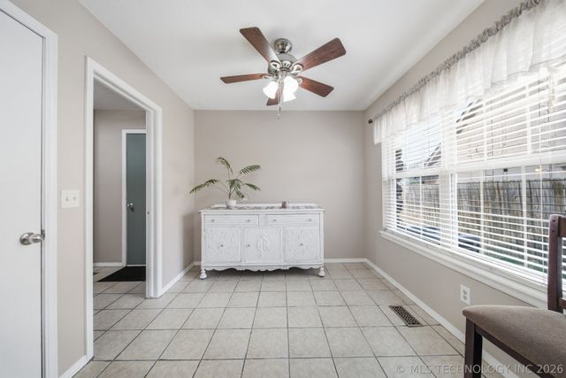 9611 N 107th East Place, Owasso, OK 74055