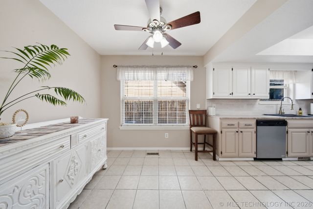 9611 N 107th East Place, Owasso, OK 74055