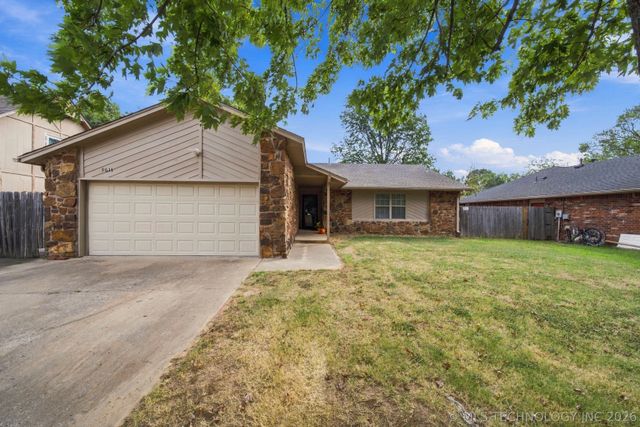 9611 N 107th East Place, Owasso, OK 74055