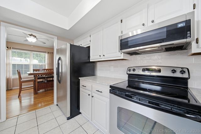 9611 N 107th East Place, Owasso, OK 74055