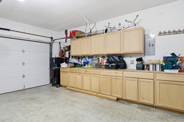 9611 N 107th East Place, Owasso, OK 74055
