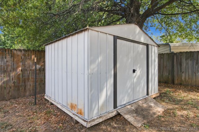 9611 N 107th East Place, Owasso, OK 74055