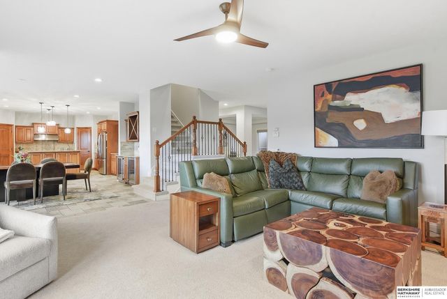 18664 Oregon Circle, Elkhorn, NE 68022