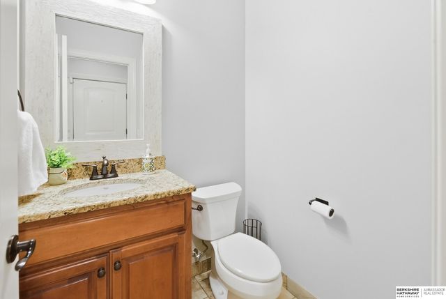 18664 Oregon Circle, Elkhorn, NE 68022