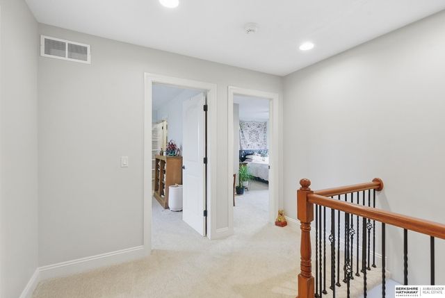 18664 Oregon Circle, Elkhorn, NE 68022