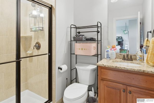 18664 Oregon Circle, Elkhorn, NE 68022