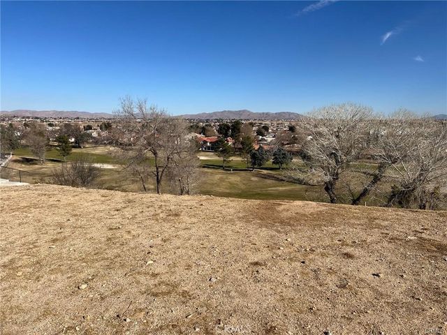 18257 Deauville Drive, Victorville, CA 92395