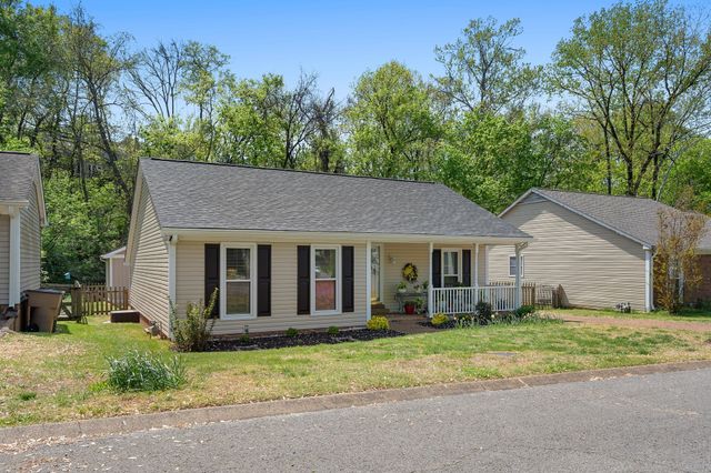 4909 Yorkshire Rd, Nashville, TN 37211