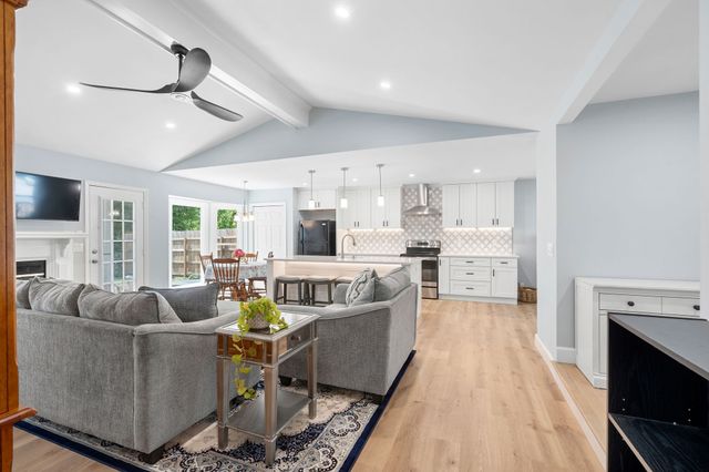 4909 Yorkshire Rd, Nashville, TN 37211