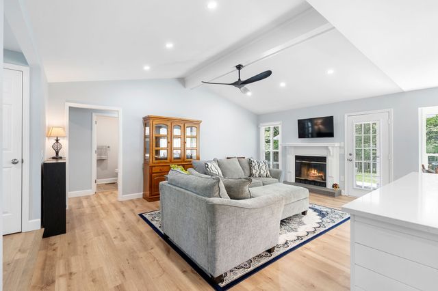 4909 Yorkshire Rd, Nashville, TN 37211