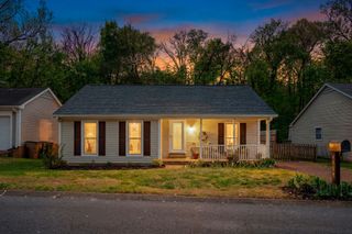 4909 Yorkshire Rd, Nashville, TN 37211