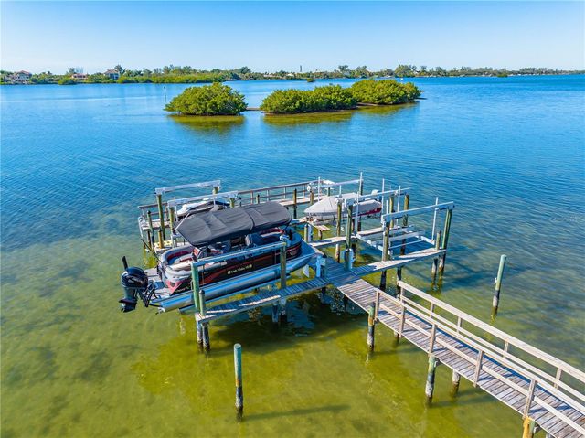 3929 WAYPOINT AVENUE, Osprey, FL 34229