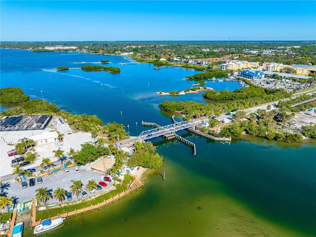 3929 WAYPOINT AVENUE, Osprey, FL 34229