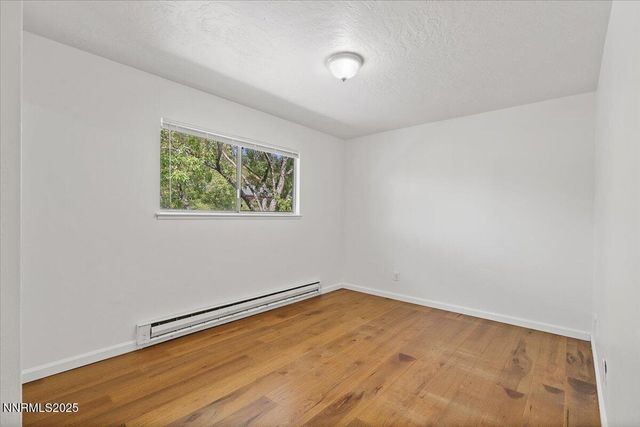 601 Oakwood Drive Apt 4, Sparks, NV 89431