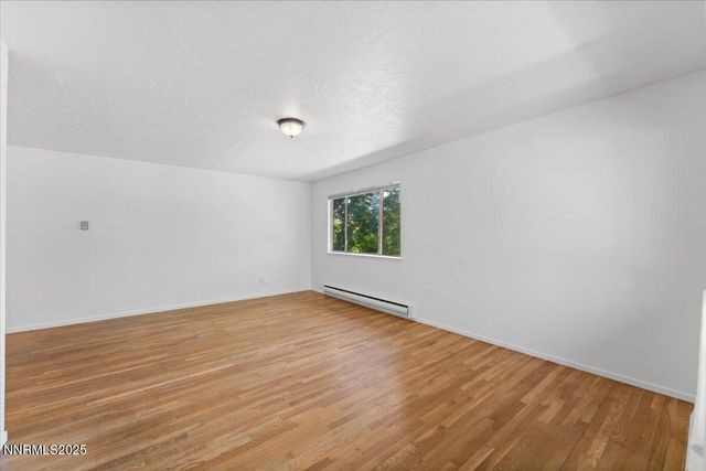 601 Oakwood Drive Apt 4, Sparks, NV 89431