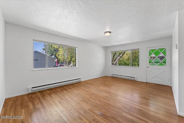 601 Oakwood Drive Apt 4, Sparks, NV 89431