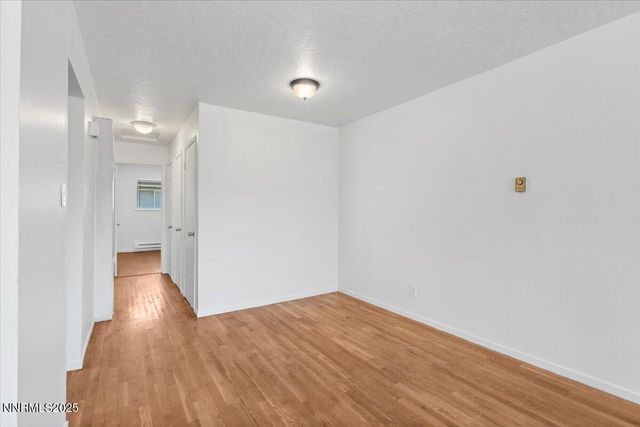 601 Oakwood Drive Apt 4, Sparks, NV 89431