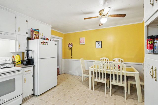 2006 N Ashland Drive, Burlington, NC 27217