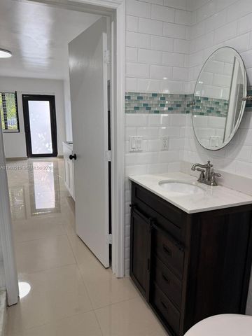 4700 SW 2nd Ter 1, Miami, FL 33134