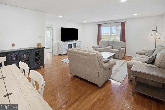 3 BLANCHE ST, Woodstown, NJ 08098