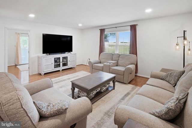 3 BLANCHE ST, Woodstown, NJ 08098