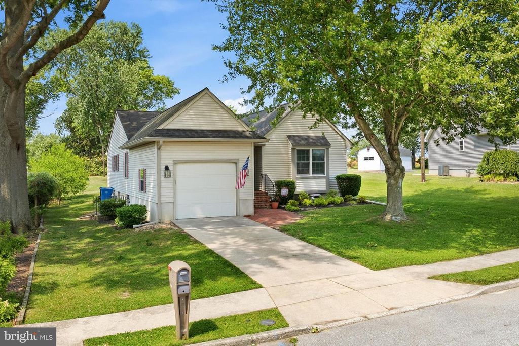 3 BLANCHE ST, Woodstown, NJ 08098