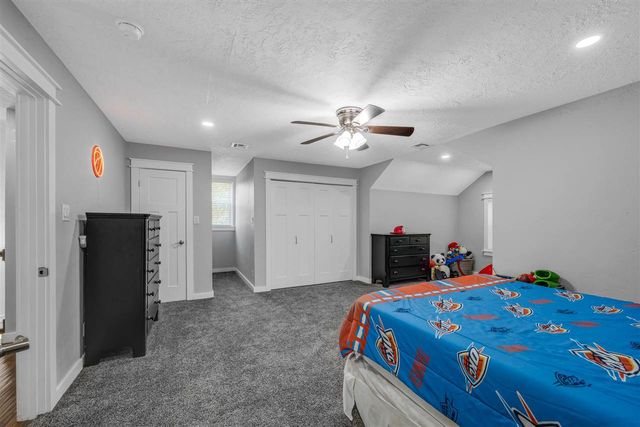 913 NW Becontree Dr, Lawton, OK 73505