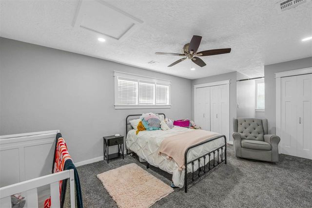 913 NW Becontree Dr, Lawton, OK 73505