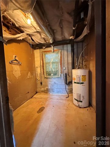 621 E 11th Street, Newton, NC 28658