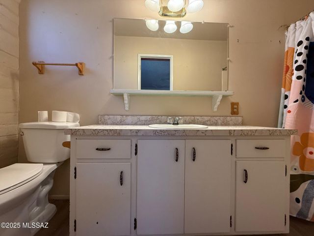 2856 W Trails End Road, Benson, AZ 85602