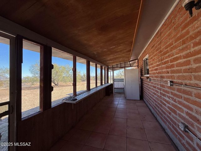 2856 W Trails End Road, Benson, AZ 85602