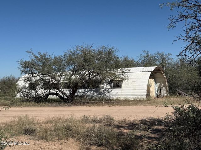 2856 W Trails End Road, Benson, AZ 85602