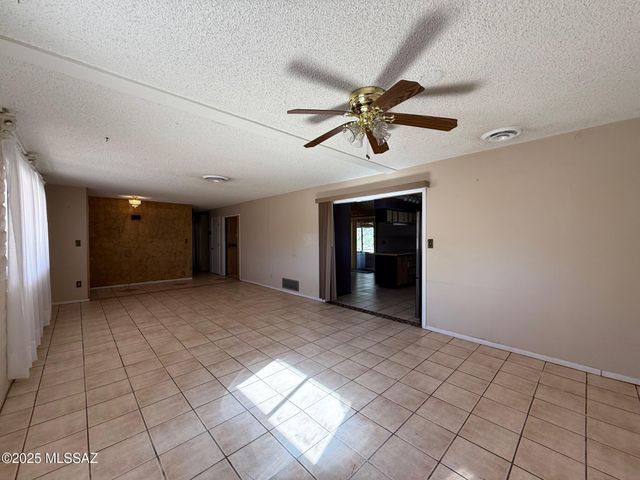 2856 W Trails End Road, Benson, AZ 85602